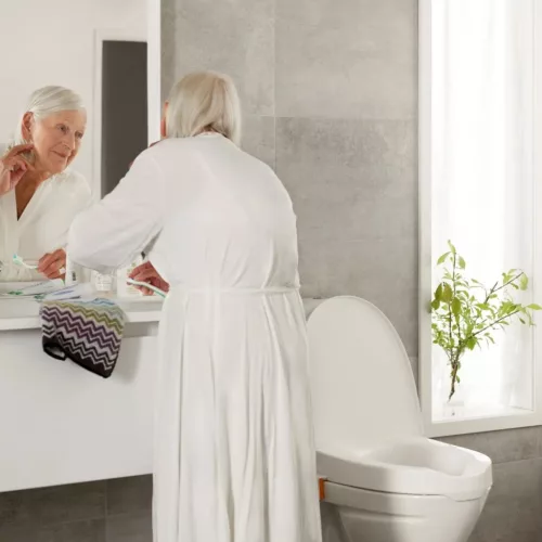 Etac My-Loo 6 cm wc magasító konzolos rögzítéssel